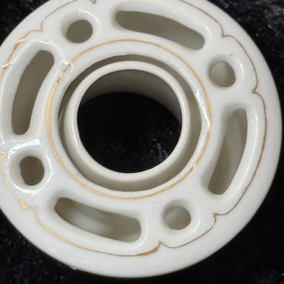 Vintage Porcelain Floral Frog Vase Insert With Hand-Painted Pink Roses & Gold - Picture 4 of 7